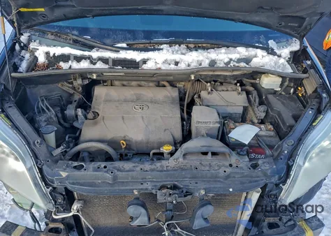 2012 Toyota Sienna Xle z USA, uszkodzony, nr VIN 5TDYK3DC5CS212025